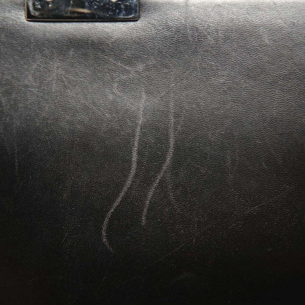 CHRISTIAN DIOR Black Leather Shoulder Bag - Picture 11 of 14
